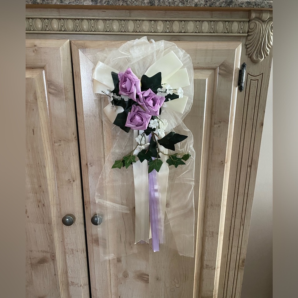 Set of 24 Large Beautiful Handmade Pew Bows includes Clips to hang them.